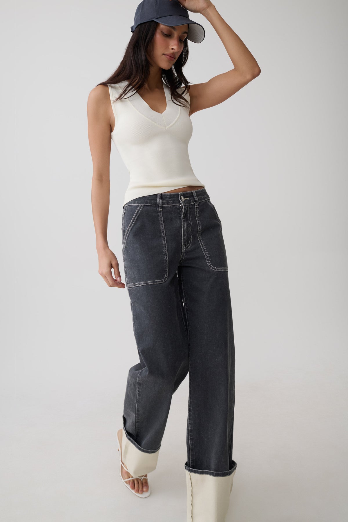 Hellen Cuff Denim Pants - Dark Grey