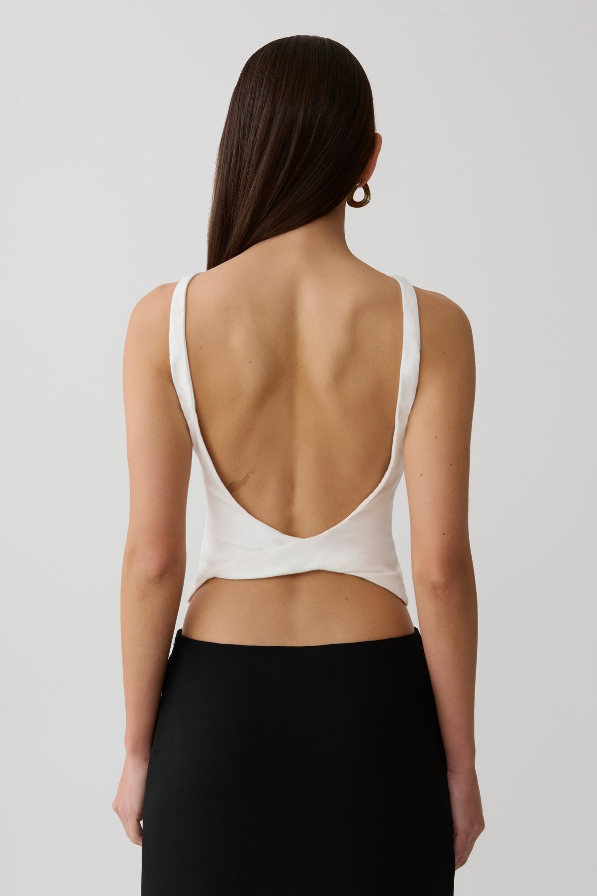 Yura Backless Twist Top - White