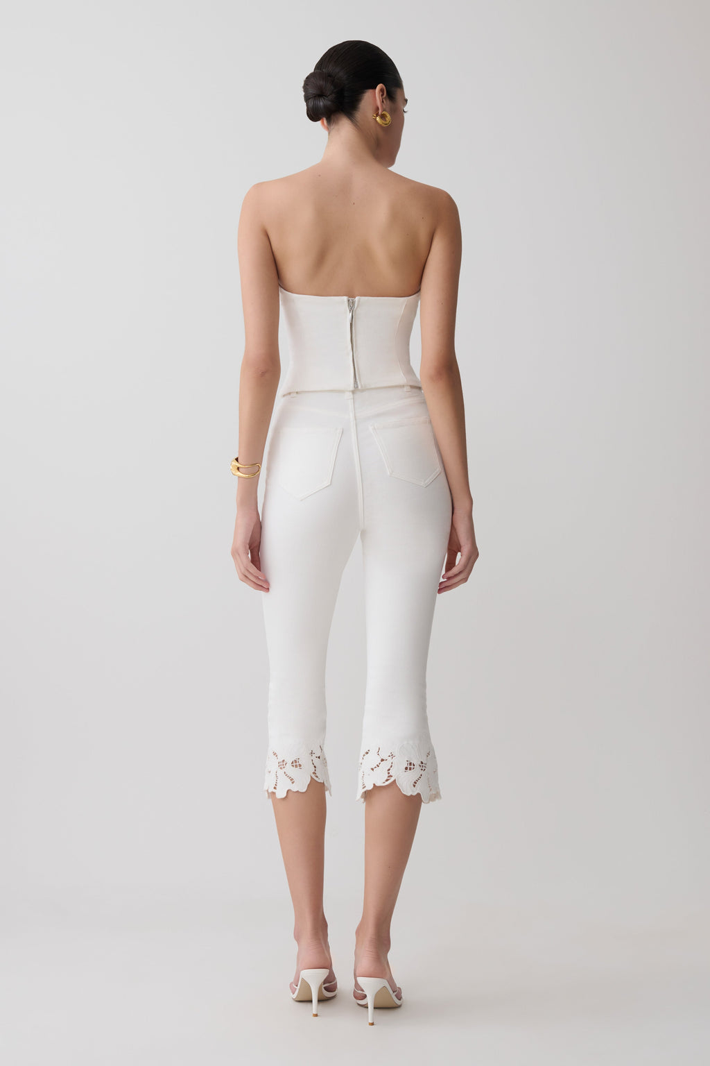 Tillie Flower Embroidery Denim Capris - White