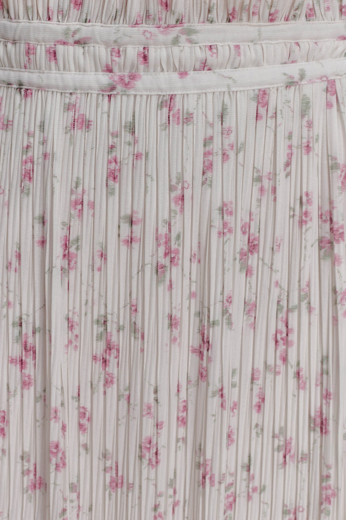 Amaris Gathered Plisse Maxi Skirt - Floral Ditsy Print