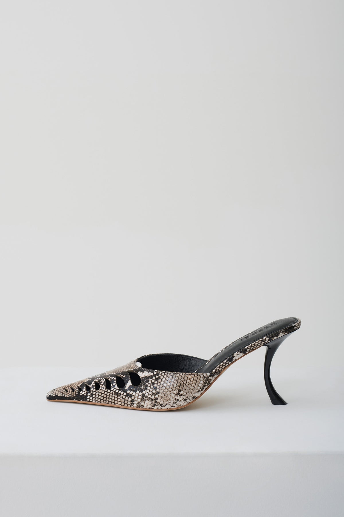 Maddi Pointed Heel - Neutral Snake Print