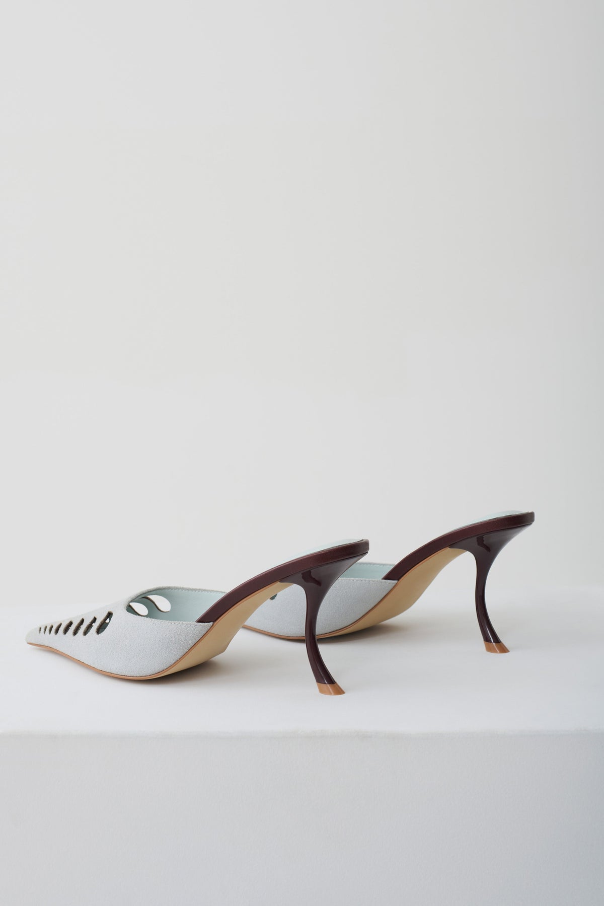 Maddi Pointed Heel - Pale Blue/Burgundy